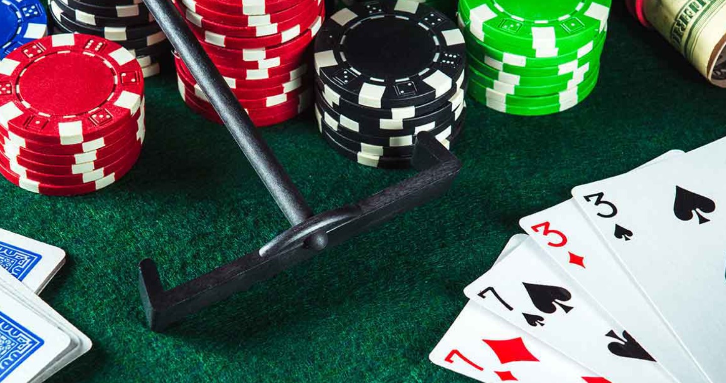 Quy luật nổi bật khi chơi Poker